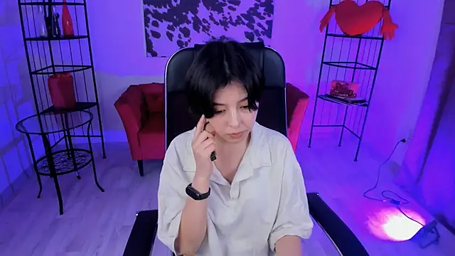 Snapshot of SirenMystiq chatting on July 8, 4:44 pm SirenMystiq online show from July 8, 4:44 pm