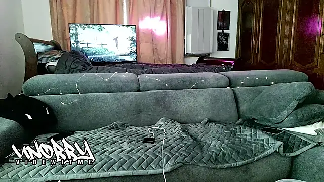 filthyuno online show from December 15, 1:54 am