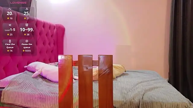 Snapshot of Serena_reinaa chatting on December 16, 2:44 pm Serena reinaa online show from December 16, 2:44 pm