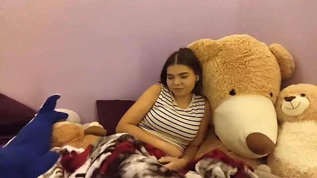 Snapshot of Mona_Slearys chatting on January 6, 11:29 pm Mona Slearys online show from January 6, 11:29 pm