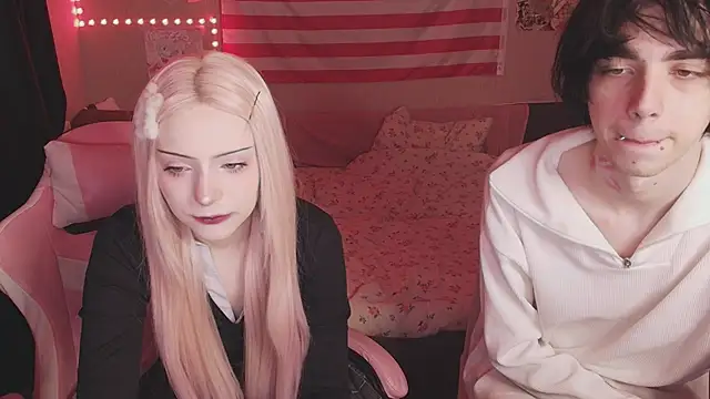 Snapshot of midnight_memories chatting on February 14, 1:02 am midnight memories online show from February 14, 1:02 am