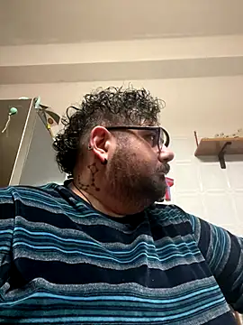 Snapshot of P0rco89 chatting on January 8, 11:07 pm P0rco89 online show from January 8, 11:07 pm