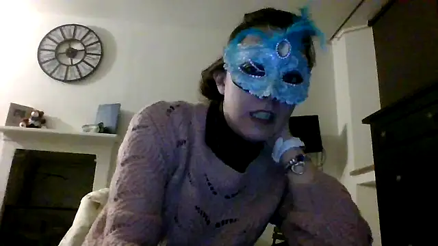 Snapshot of aries1976 chatting on February 19, 7:32 pm aries1976 online show from February 19, 7:32 pm