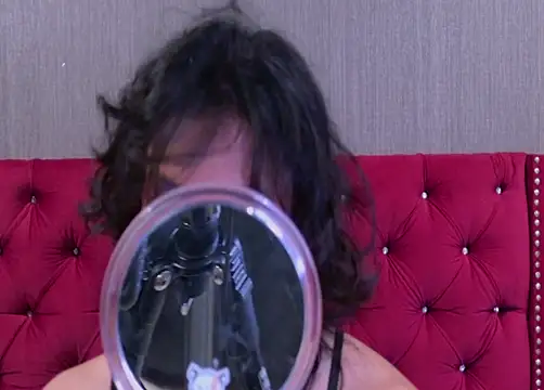 Snapshot of Shelly_bat chatting on July 1, 10:31 pm Shelly bat online show from July 1, 10:31 pm