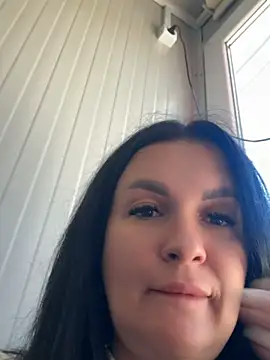 Snapshot of MeganBlueq chatting on May 5, 11:18 am MeganBlueq online show from May 5, 11:18 am