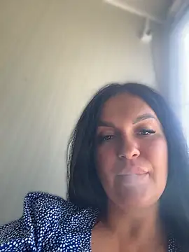 Snapshot of MeganBlueq chatting on June 19, 1:04 pm MeganBlueq online show from June 19, 1:04 pm