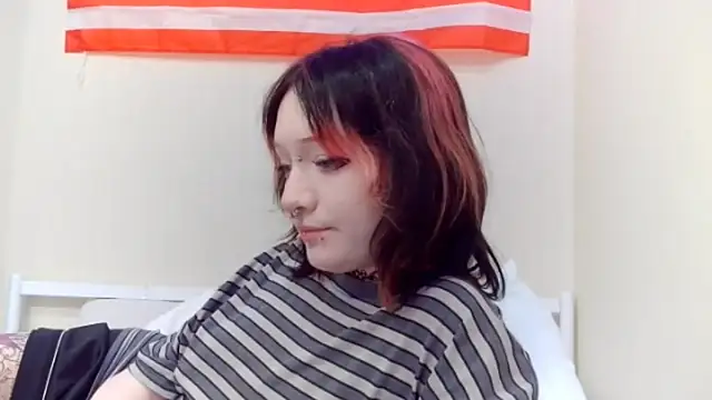 Shine Luna online show from February 10, 8:35 pm