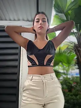 Snapshot of Valeria-escobar chatting on July 22, 11:24 am Valeria-escobar online show from July 22, 11:24 am