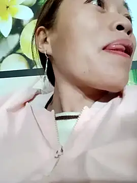 Snapshot of little-effy chatting on December 14, 11:26 am little-effy online show from December 14, 11:26 am