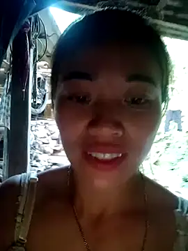 Snapshot of little-effy chatting on May 14, 11:17 am little-effy online show from May 14, 11:17 am