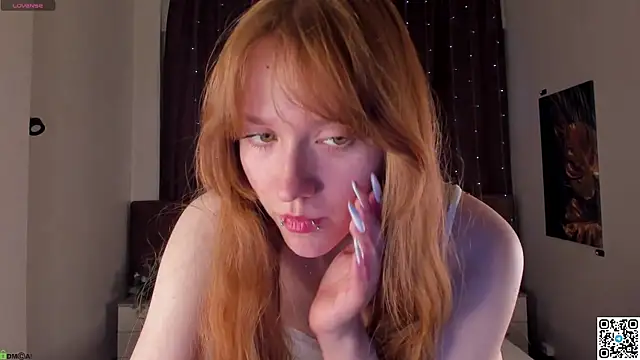 EmmaPratt online show from May 1, 12:59 am