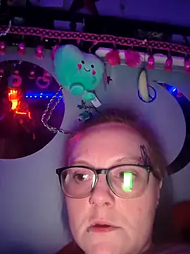 MidnightSeducerxh online show from March 17, 11:57 am