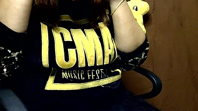 butterflyslay online show from January 11, 4:01 pm