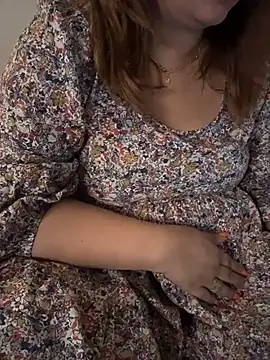butterflyslay online show from April 23, 3:30 am