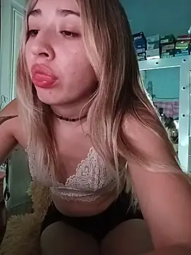 soylulita07 online show from March 18, 6:49 am