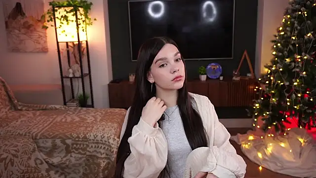 Snapshot of CarolynnDepetris chatting on December 16, 7:46 am CarolynnDepetris online show from December 16, 7:46 am