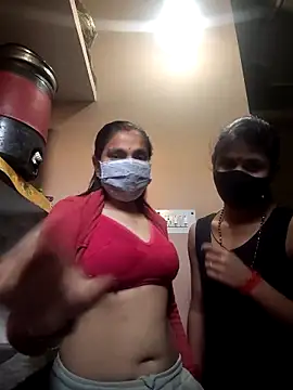 Snapshot of jaanvi-Rani chatting on February 20, 3:25 am jaanvi-Rani online show from February 20, 3:25 am