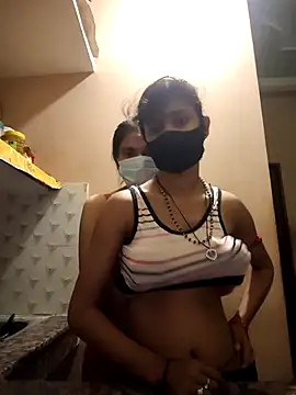 Snapshot of jaanvi-Rani chatting on February 24, 3:32 pm jaanvi-Rani online show from February 24, 3:32 pm