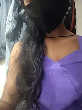 Snapshot of jaanvi-Rani chatting on May 16, 10:58 am jaanvi-Rani online show from May 16, 10:58 am