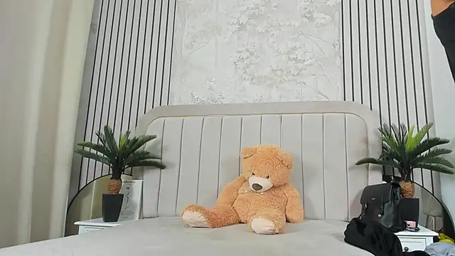 Snapshot of DaryaRee chatting on December 16, 5:34 am DaryaRee online show from December 16, 5:34 am