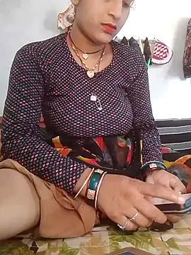 Snapshot of Aaisha_01 chatting on June 14, 7:10 am Aaisha 01 online show from June 14, 7:10 am