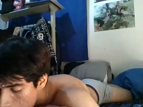 isalexhot online show from December 19, 7:15 am