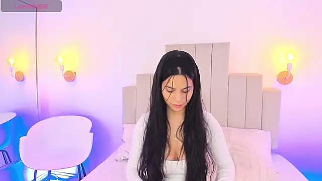 Snapshot of CamilGray chatting on December 14, 7:29 pm CamilGray online show from December 14, 7:29 pm