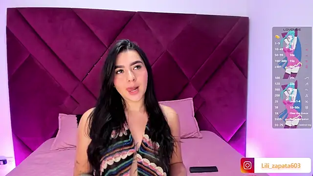 Snapshot of Lilicopper___ chatting on June 23, 1:36 am Lilicopper online show from June 23, 1:36 am