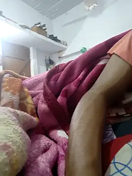 Lovely priya1001 online show from March 2, 5:19 am