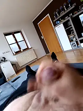 weilpasst online show from December 18, 1:39 pm