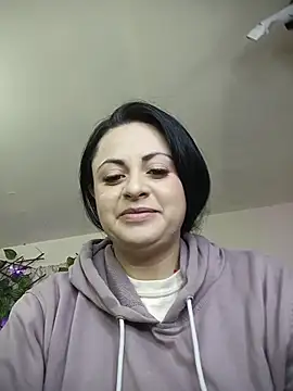 Juli castillo1 online show from March 7, 3:42 pm