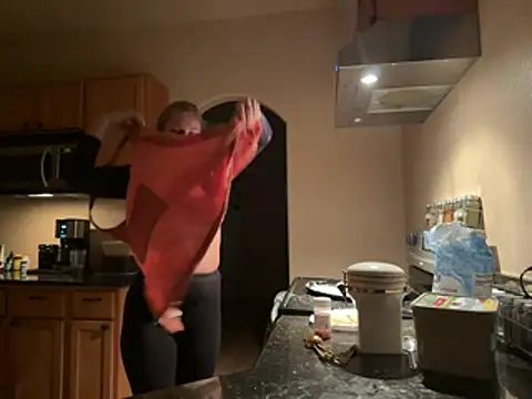 PeachWife online show from March 18, 2:47 am