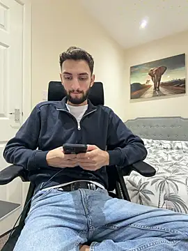 Snapshot of Juliann69Ramiro chatting on January 16, 5:39 pm Juliann69Ramiro online show from January 16, 5:39 pm