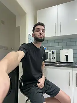 Snapshot of Juliann69Ramiro chatting on February 23, 11:57 pm Juliann69Ramiro online show from February 23, 11:57 pm