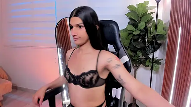 Snapshot of Bianca_baldwin_ chatting on July 19, 9:40 pm Bianca baldwin online show from July 19, 9:40 pm