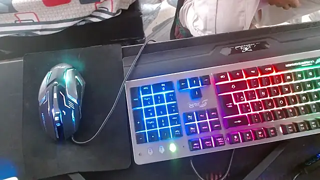 Snapshot of kari-10 chatting on December 14, 3:17 pm kari-10 online show from December 14, 3:17 pm