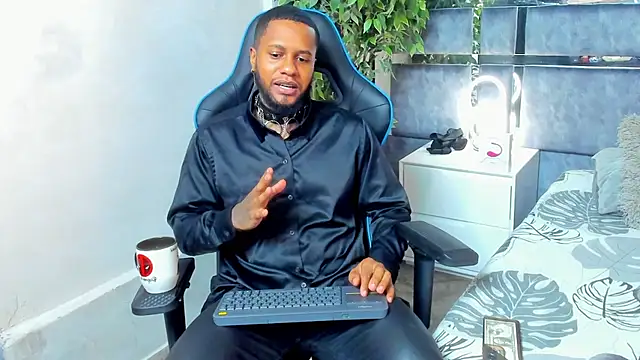 Snapshot of jay_jhonson01 chatting on March 26, 2:50 am jay jhonson01 online show from March 26, 2:50 am