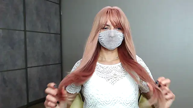 Snapshot of ellisnikki chatting on December 15, 11:31 pm ellisnikki online show from December 15, 11:31 pm