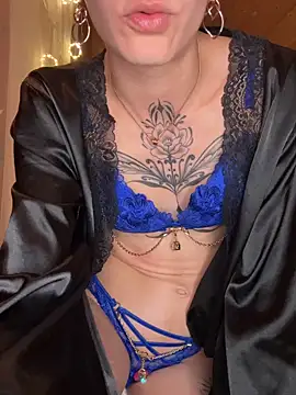 dein traumchen online show from March 10, 8:14 pm