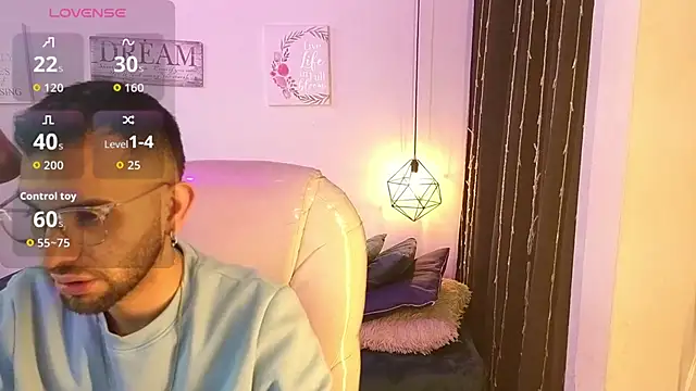 annie and ryan online show from February 26, 4:44 am