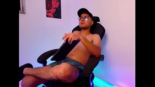 Snapshot of MaverickDrift chatting on December 14, 5:24 am MaverickDrift online show from December 14, 5:24 am