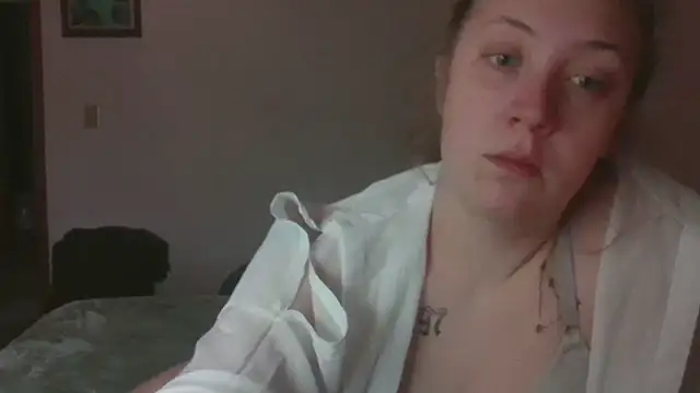 Snapshot of dixielover1229 chatting on January 11, 6:24 pm dixielover1229 online show from January 11, 6:24 pm