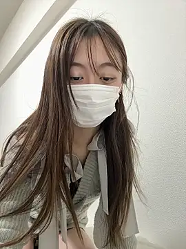 Snapshot of shuka-xoxo chatting on April 15, 5:20 pm shuka-xoxo online show from April 15, 5:20 pm