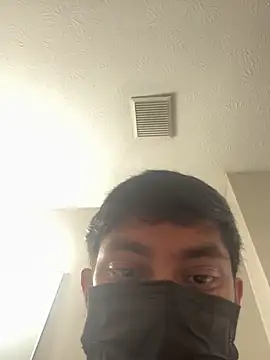 Snapshot of rohitgun023 chatting on December 14, 5:51 pm rohitgun023 online show from December 14, 5:51 pm