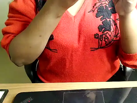 Snapshot of Goddess_cherry chatting on December 16, 10:42 am Goddess cherry online show from December 16, 10:42 am