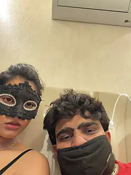 Snapshot of Cutie_Seema chatting on April 21, 6:12 pm Cutie Seema online show from April 21, 6:12 pm