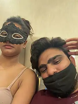 Snapshot of Cutie_Seema chatting on April 22, 7:59 pm Cutie Seema online show from April 22, 7:59 pm