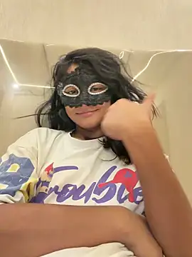Snapshot of Cutie_Seema chatting on May 23, 10:19 am Cutie Seema online show from May 23, 10:19 am