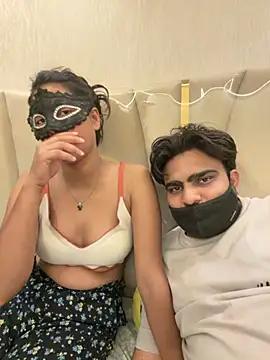Snapshot of Cutie_Seema chatting on May 31, 7:04 pm Cutie Seema online show from May 31, 7:04 pm