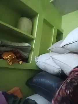 Snapshot of Hotgirlro_AN chatting on December 14, 1:11 am Hotgirlro AN online show from December 14, 1:11 am